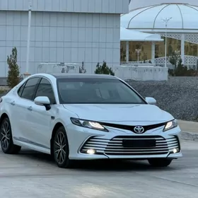 Toyota Camry 2023