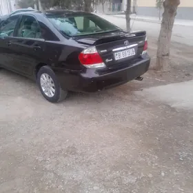 Toyota Camry 2004