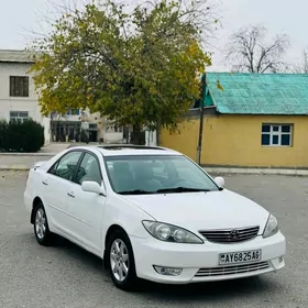 Toyota Camry 2004