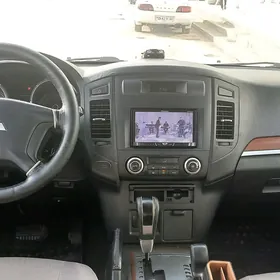 Mitsubishi Pajero 2008