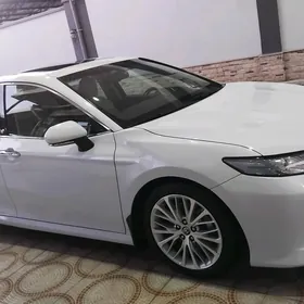 Toyota Camry 2020