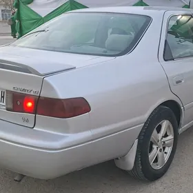 Toyota Camry 2000