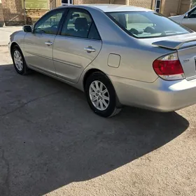 Toyota Camry 2005