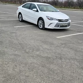 Toyota Camry 2016