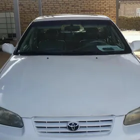 Toyota Camry 1997