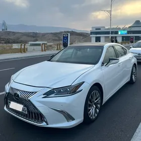 Lexus ES 350 2019