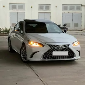 Lexus ES 350 2019