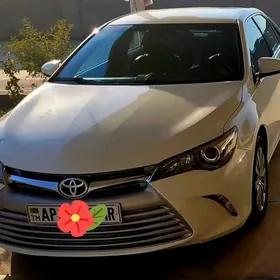 Toyota Camry 2016