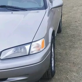 Toyota Camry 1998