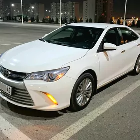 Toyota Camry 2016