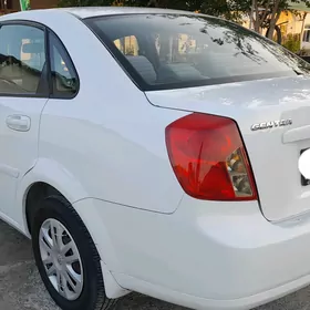 Daewoo Gentra 2013