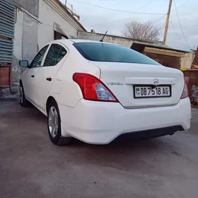 Nissan Versa 2017