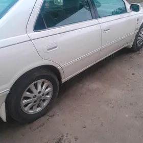 Toyota Camry 2000