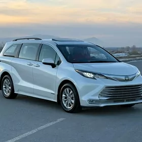 Toyota Sienna 2021