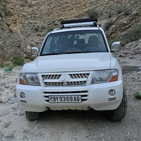 Mitsubishi Pajero 2006