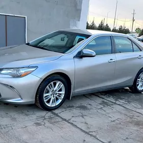 Toyota Camry 2016