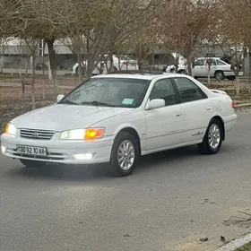 Toyota Camry 2000