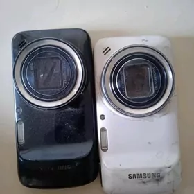 Samsung S4 zoom 