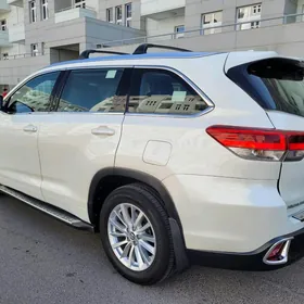 Toyota Highlander 2018