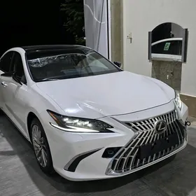 Lexus ES 350 2024