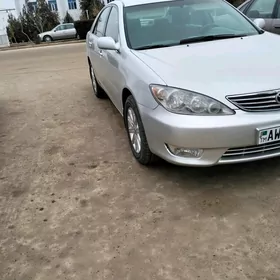 Toyota Camry 2004