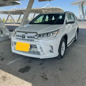 Toyota Highlander 2018