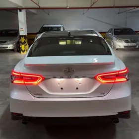 Toyota Camry 2024