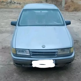 Opel Vectra 1989