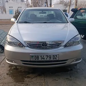 Toyota Camry 2004