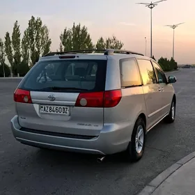 Toyota Sienna 2008