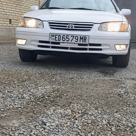 Toyota Camry 2000