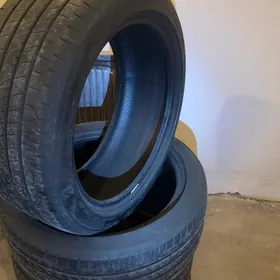 bridgeston235/45R18