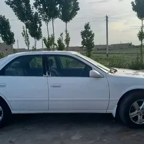 Toyota Camry 2000