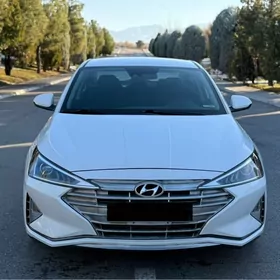 Hyundai Elantra 2020