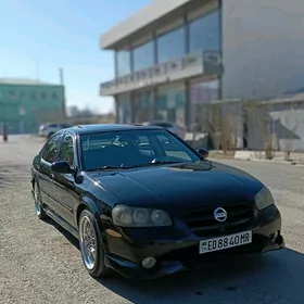 Nissan Maxima 2000