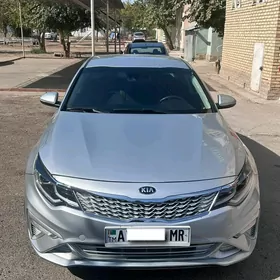 Kia Optima 2020