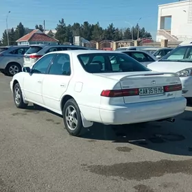 Toyota Camry 1999