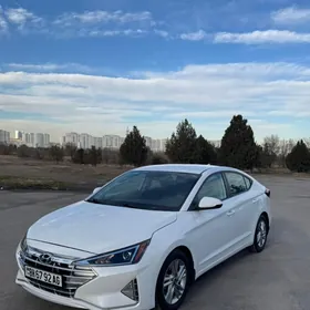 Hyundai Elantra 2020