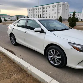 Toyota Camry 2017