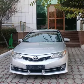 Toyota Camry 2011