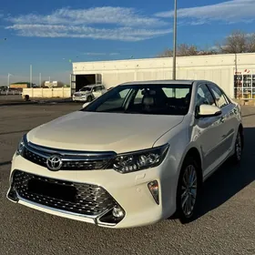 Toyota Camry 2017