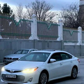 Toyota Avalon 2013