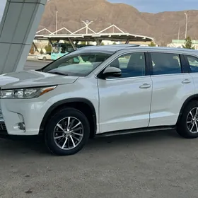 Toyota Highlander 2017