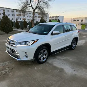 Toyota Highlander 2019