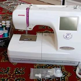 JANOME 350E.