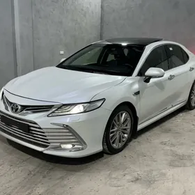 Toyota Camry 2022