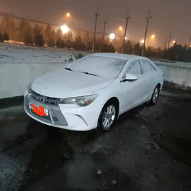 Toyota Camry 2017