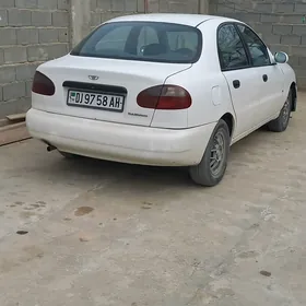 Daewoo Lanos 1999