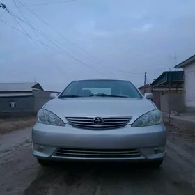 Toyota Camry 2005