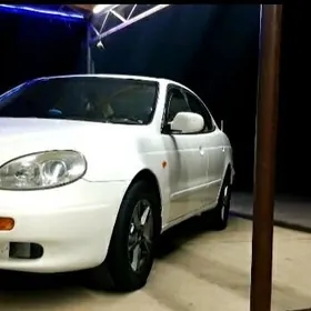 Daewoo Leganza 1998